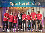 Sonderehrung Mannschaft des Jahres 2023: U14 Sportkegler von den Sportfreunden Friedrichshafen: Arthur Dick, Ben Hofmann, Darco Naric, Simon Reiser, Jerome Ruppel, Nils Wottrich mit ihre Trainerteam Lena Bauer und Maik Willer 